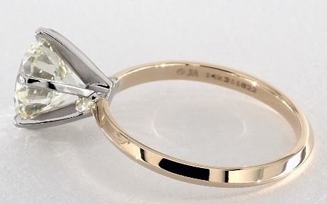 Yellow gold 3 carat diamond